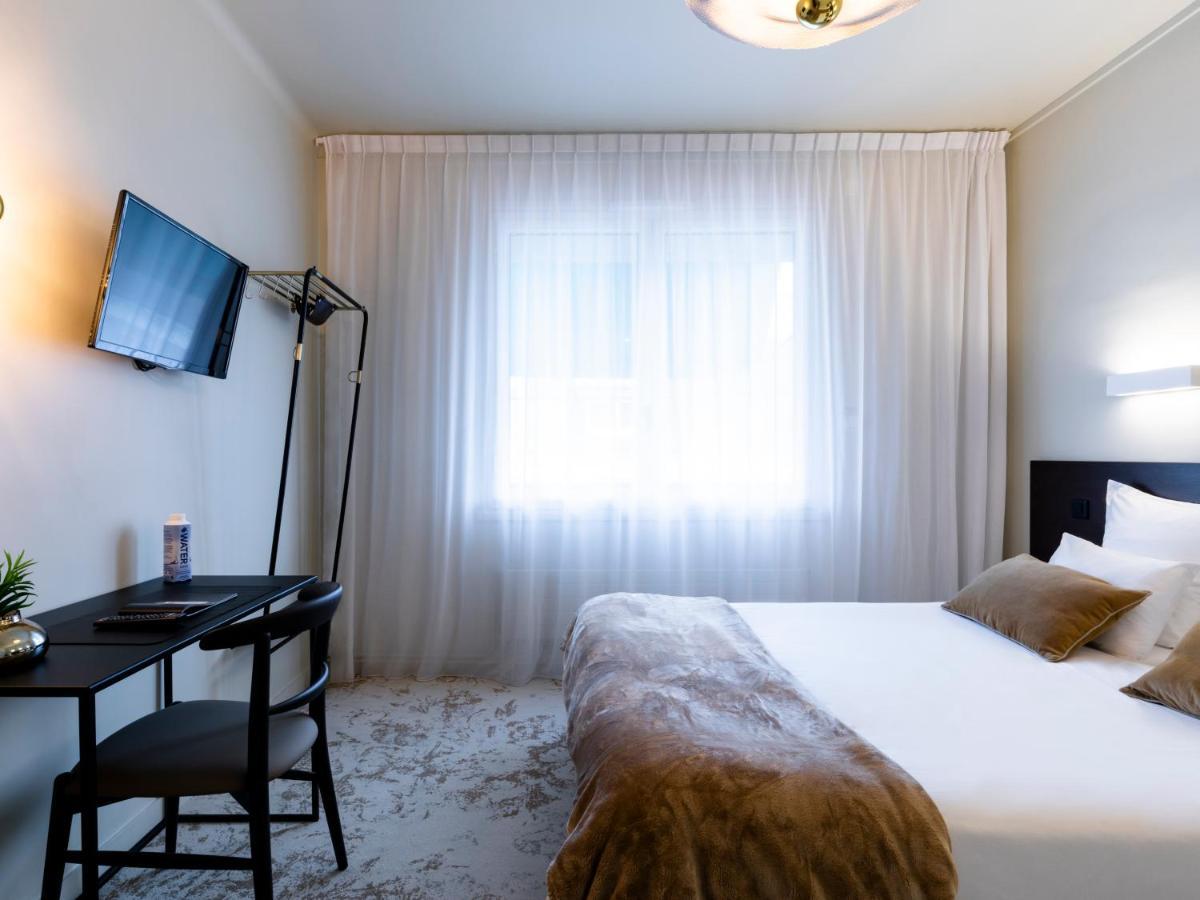 Moka Hotel Лорьян Экстерьер фото